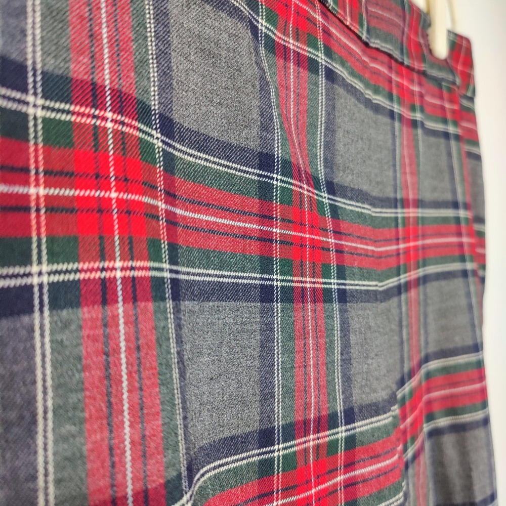 Talbots Plaid Wool Blend Slim Ankle Pants Red Grey Tartan Size 12 Side Zip - Picture 3 of 8